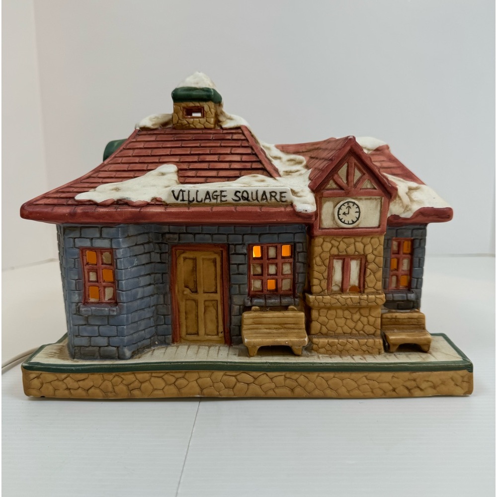 VTG 1991 Mervyns Village Square Train Bus Station Lighted Christmas Retired